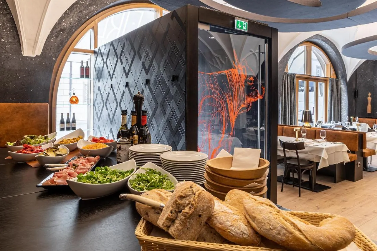 Hotel Grauer Baer Innsbruck 4*,  Áustria